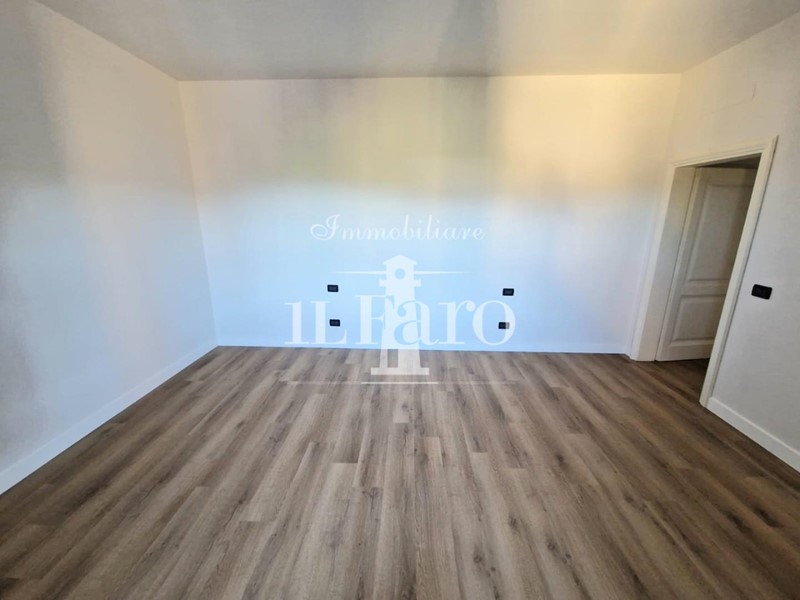 Trilocale in Vendita a Campi Bisenzio, 230'000&euro;, 87 m²