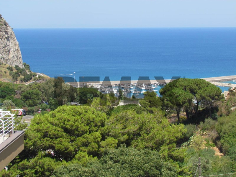Quadrilocale in Vendita a Cefalù, 265'000&euro;, 78 m²