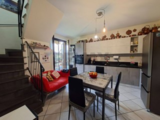 Quadrilocale in Vendita a Montevarchi, 119'500&euro;, 90 m²