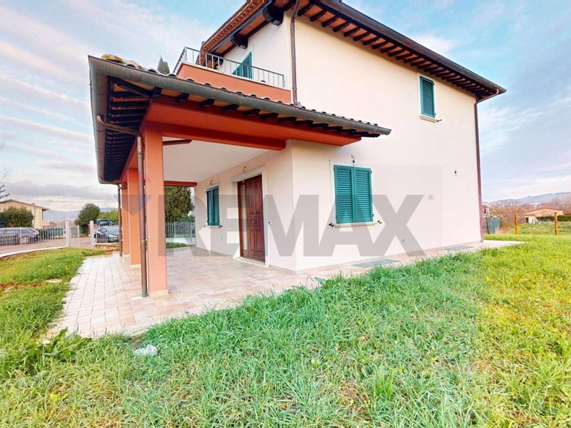 Quadrilocale in Vendita a Perugia, 290'000&euro;, 160 m²