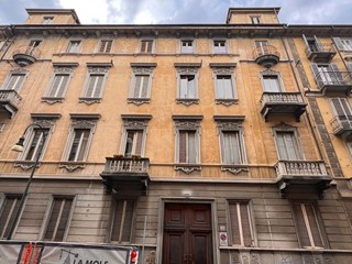 Appartamento in Vendita a Torino, 495'000&euro;, 170 m²