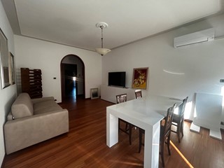 Appartamento in Affitto a Pescara, 1'700&euro;, 180 m²