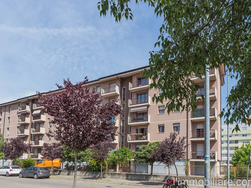Bilocale in Vendita a Verona, 169'000&euro;, 55 m²