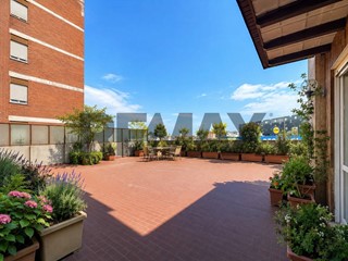 Trilocale in Vendita a Cinisello Balsamo, 288'000&euro;, 146 m²