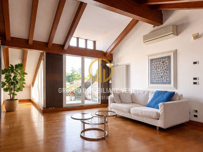 Bilocale in Vendita a Treviso, 300'000&euro;, 108 m²