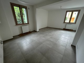 Trilocale in Vendita a Poggio Rusco, 110'000&euro;, 81 m²