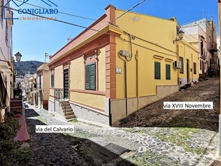 Appartamento in Vendita a Ustica, 135'000&euro;, 85 m²