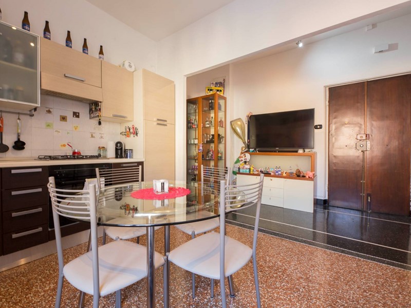 Trilocale in Vendita a Genova, 72'000&euro;, 51 m²