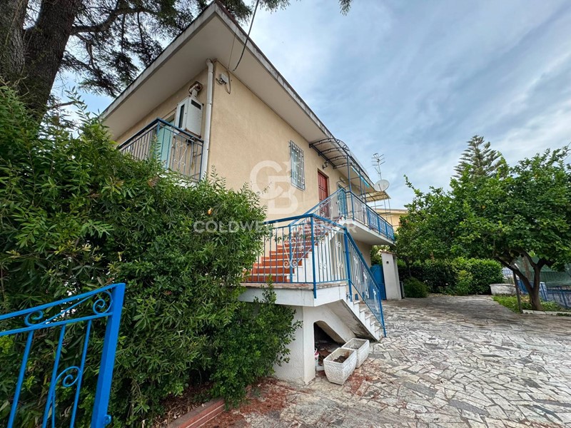 Trilocale in Vendita a Capaccio Paestum, 125'000&euro;, 80 m²
