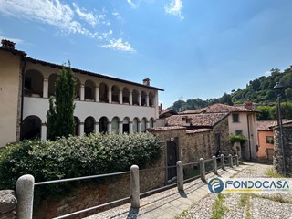 Bilocale in Vendita a Bergamo, 139 m²