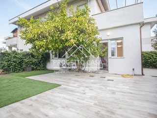 Trilocale in Vendita a Viareggio, 255'000&euro;, 81 m²