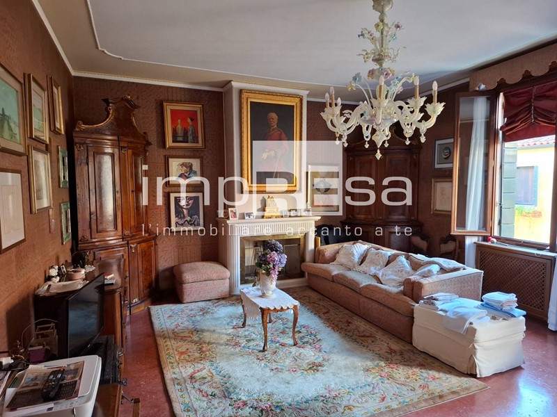 Appartamento in Vendita a Venezia, 1'800'000&euro;, 310 m²