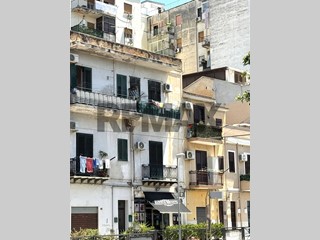 Bilocale in Vendita a Palermo, 69'000&euro;, 47 m²