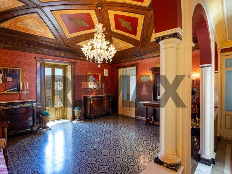 Appartamento in Vendita a Catania, 579'000&euro;, 200 m²