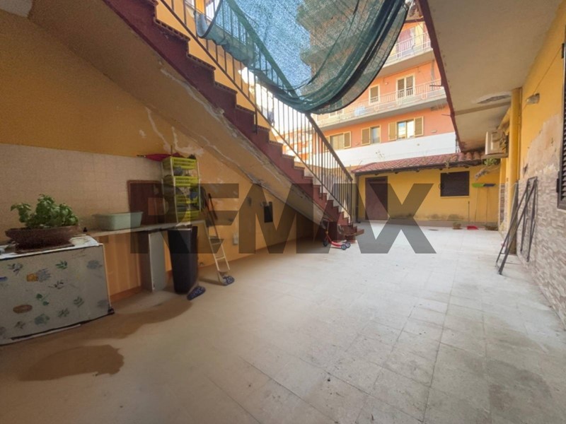 Bilocale in Vendita a Catania, 35'000&euro;, 56 m²