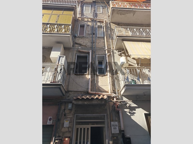 Appartamento in Vendita a Gela, 100'000&euro;, 150 m²