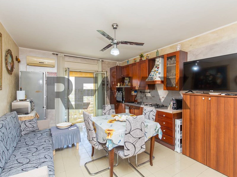 Quadrilocale in Vendita a Catania, 38'000&euro;, 73 m²