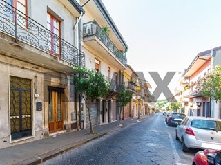 Trilocale in Vendita a Zafferana Etnea, 59'000&euro;, 90 m²