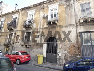 Trilocale in Vendita a Catania, 89'000&euro;, 61 m²