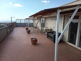 Attico in Vendita a Catania, 95'000&euro;, 110 m²