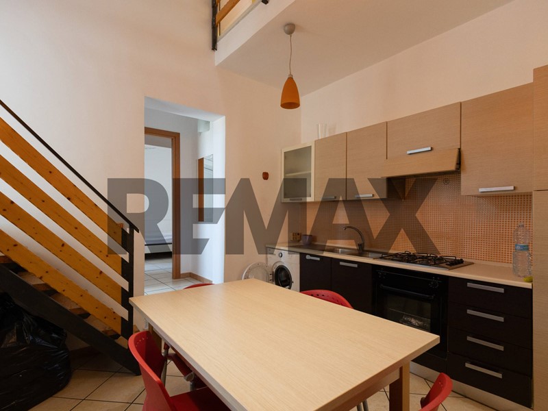 Quadrilocale in Affitto a Catania, 900&euro;, 100 m²