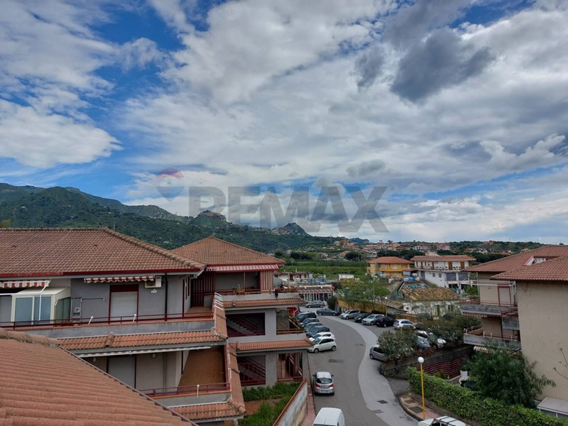 Attico in Vendita a Taormina, 48'000&euro;, 56 m²