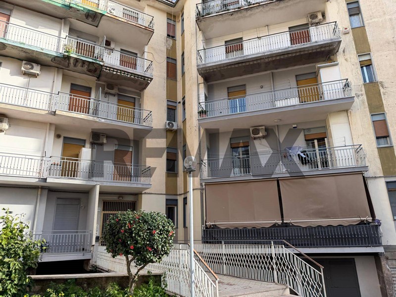 Appartamento in Vendita a Gravina di Catania, 115'000&euro;, 135 m²