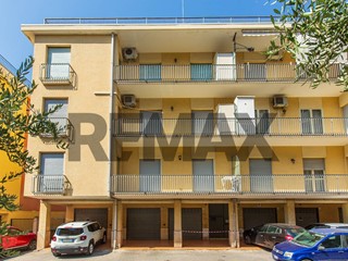 Appartamento in Vendita a Lentini, 75'000&euro;, 129 m²