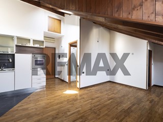 Monolocale in Vendita a Nova Milanese, 95'000&euro;, 52 m²