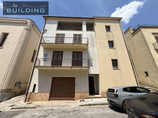 Appartamento in Vendita a Partanna, 168'000&euro;, 530 m²