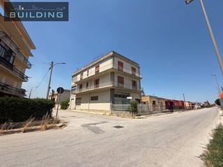 Appartamento in Vendita a Castelvetrano, 38'000&euro;, 200 m²