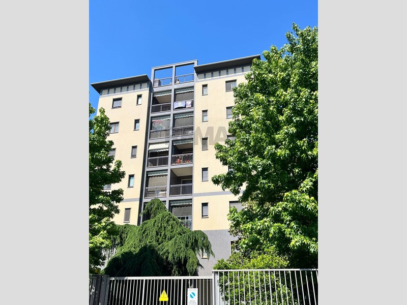 Trilocale in Vendita a Milano, 450'000&euro;, 104 m²
