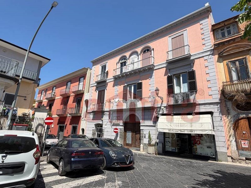 Quadrilocale in Vendita a Avella, 130'000&euro;, 160 m²