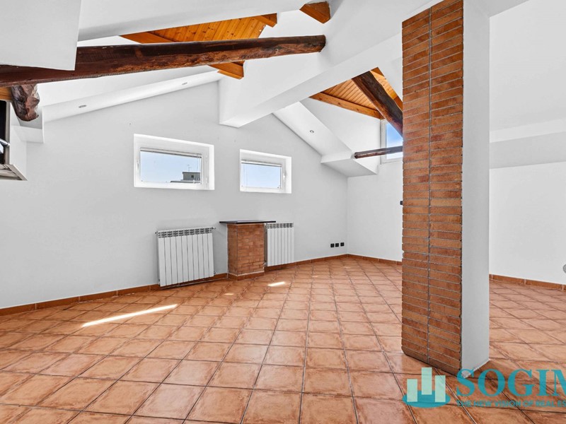 Bilocale in Vendita a Nova Milanese, 99'000&euro;, 54 m²