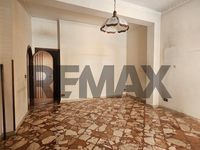 Quadrilocale in Vendita a Bagheria, 89'000&euro;, 112 m²