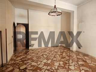 Quadrilocale in Vendita a Bagheria, 89'000&euro;, 112 m²