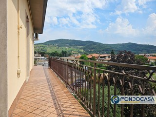 Trilocale in Vendita a Grumello del Monte, 130'000&euro;, 110 m²