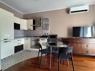 Bilocale in Affitto a Sarnico, 1'200&euro;, 65 m²