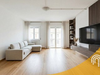 Quadrilocale in Vendita a Torino, 179'000&euro;, 105 m²