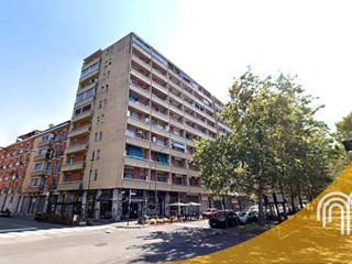 Bilocale in Vendita a Torino, 119'000&euro;, 65 m²