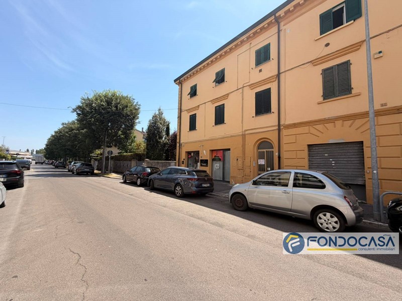 Bilocale in Vendita a Pontedera, 84'000&euro;, 38 m²