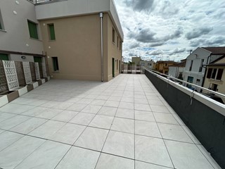 Quadrilocale in Vendita a Poggio Rusco, 150'000&euro;, 88 m²