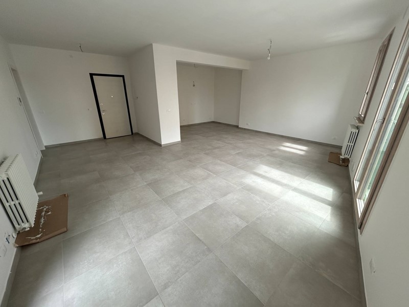 Trilocale in Vendita a Poggio Rusco, 130'000&euro;, 89 m²