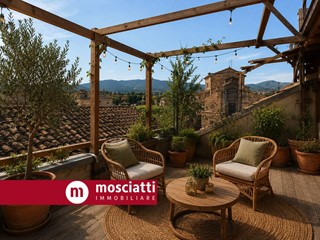 Appartamento in Vendita a Matelica, 120'000&euro;, 185 m²