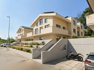 Appartamento in Vendita a Collesalvetti, 101'250&euro;, 138 m²