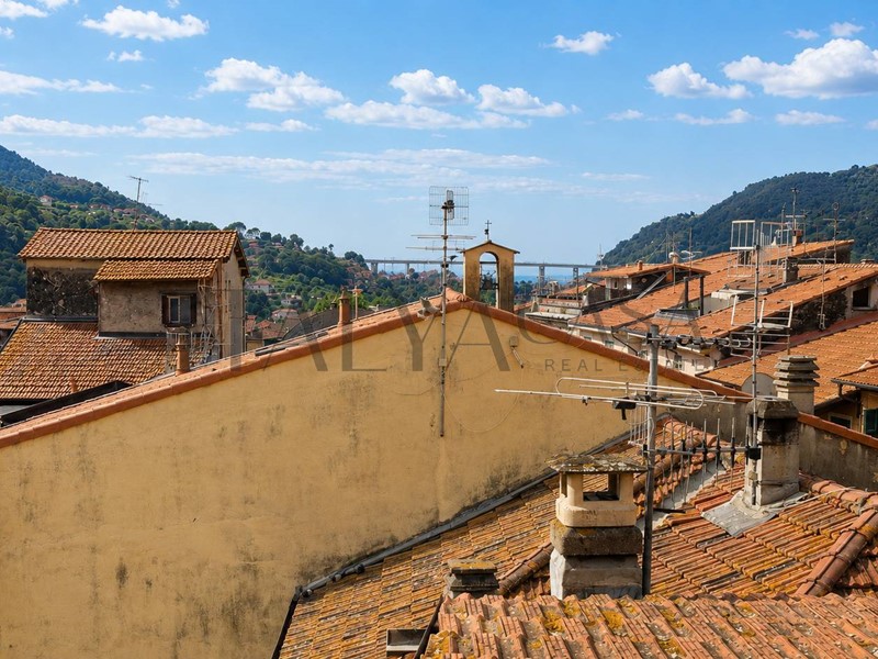 Trilocale in Vendita a Camporosso, 80'000&euro;, 45 m²