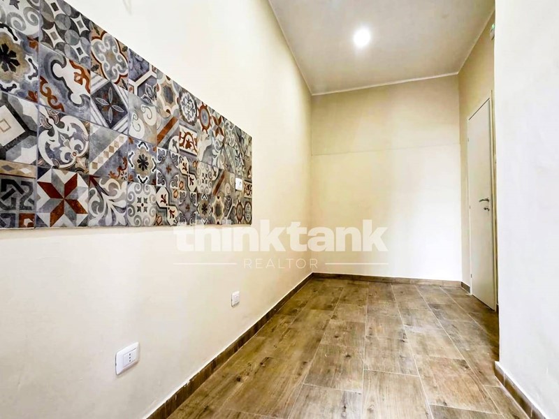 Appartamento in Vendita a Catania, 133'000&euro;, 105 m²