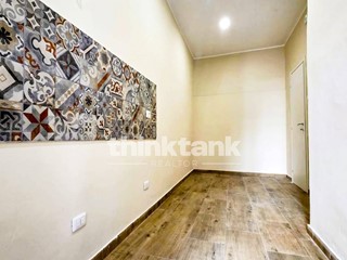 Appartamento in Vendita a Catania, 133'000&euro;, 105 m²