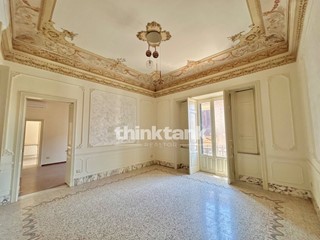 Appartamento in Affitto a Catania, 1'800&euro;, 240 m²