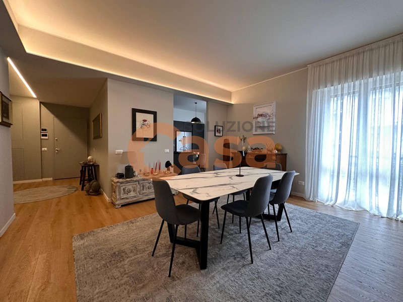 Quadrilocale in Vendita a Piacenza, 255'000&euro;, 133 m²